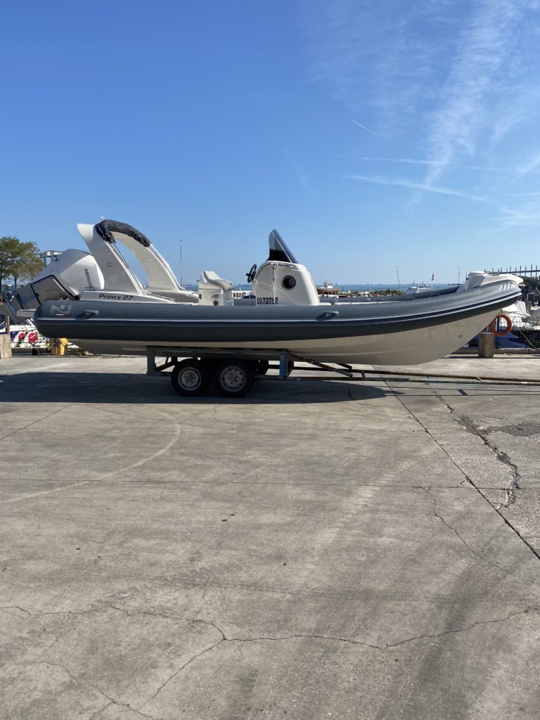 NUOVA JOLLY PRINCE 27+MERCURY 300 CV