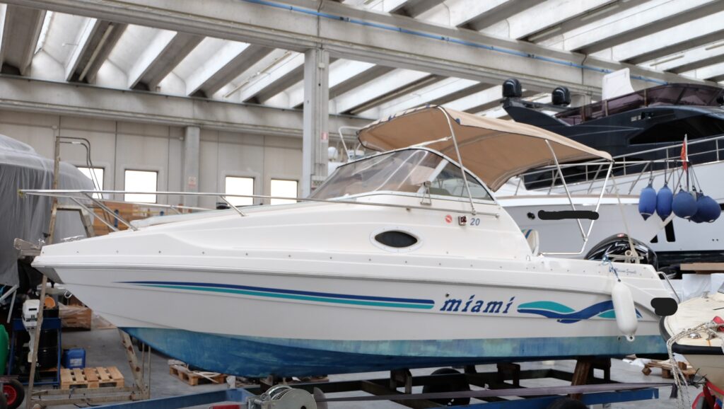 Miami 20 + Mercury 115 CT
