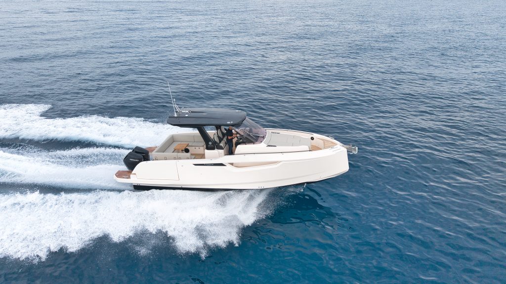 Cayman 38 Walk Around