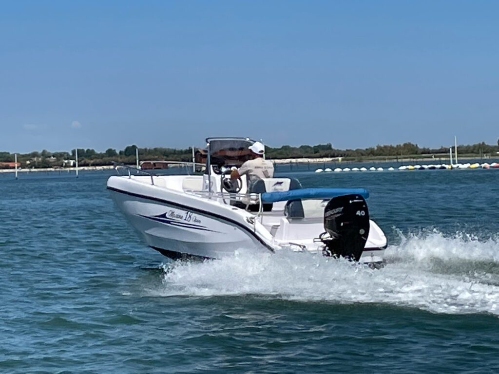 Marine 19 + Mercury 40 PRO
