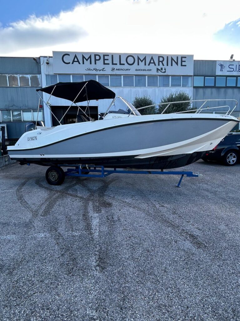 Quicksilver 675 Open + Mercury 200